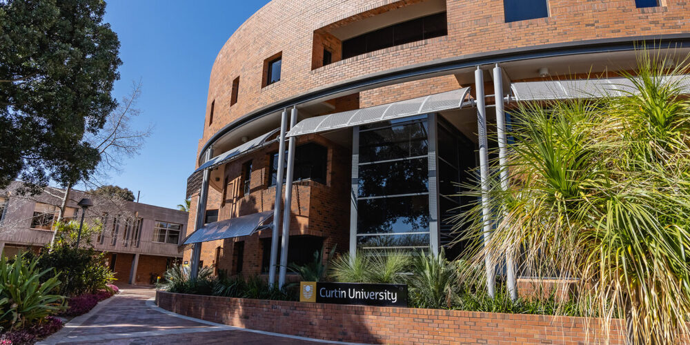 Photo of the outside of Curtin Perth medical centre